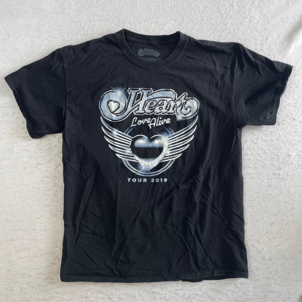 Heart Love Alive Tour 2019 Graphic T-Shirt Large Black Band Tee Short Sleeve